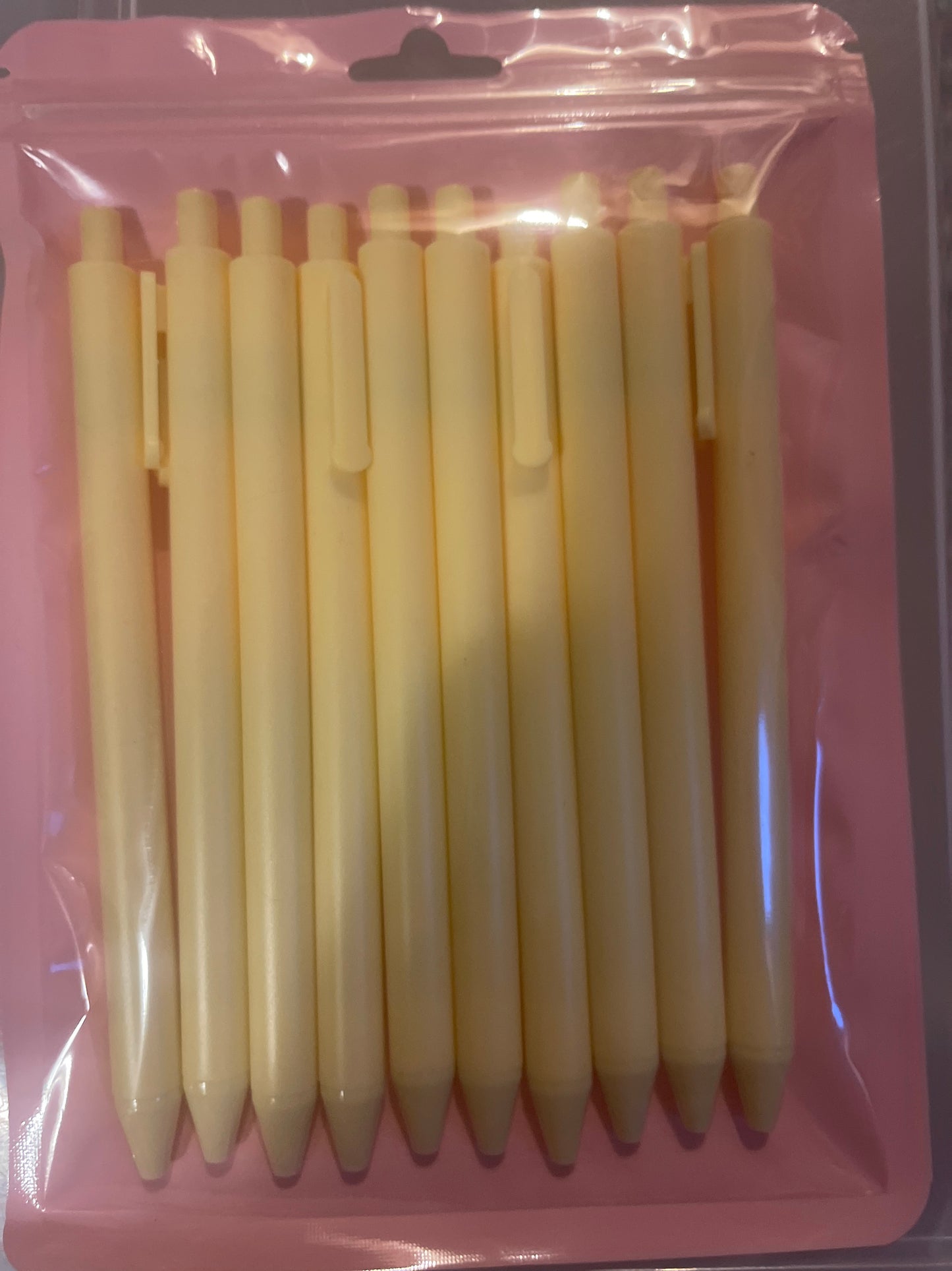 10 Pack Plastic Pens